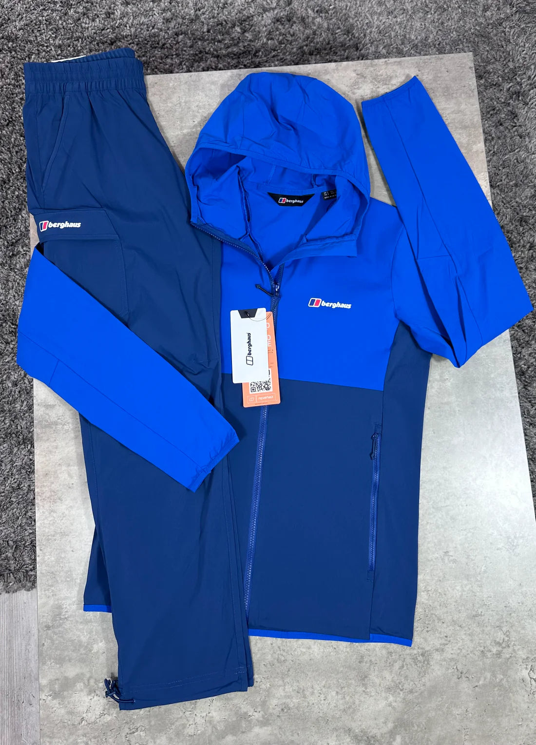 BERGHAUS TRACKSUIT - ROYAL/NAVY BLUE
