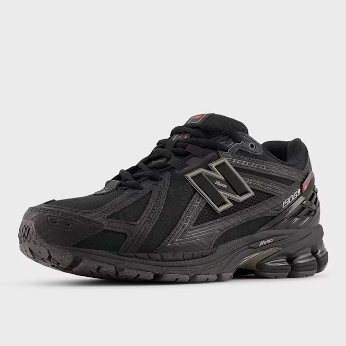 NB 1906R Triple Black