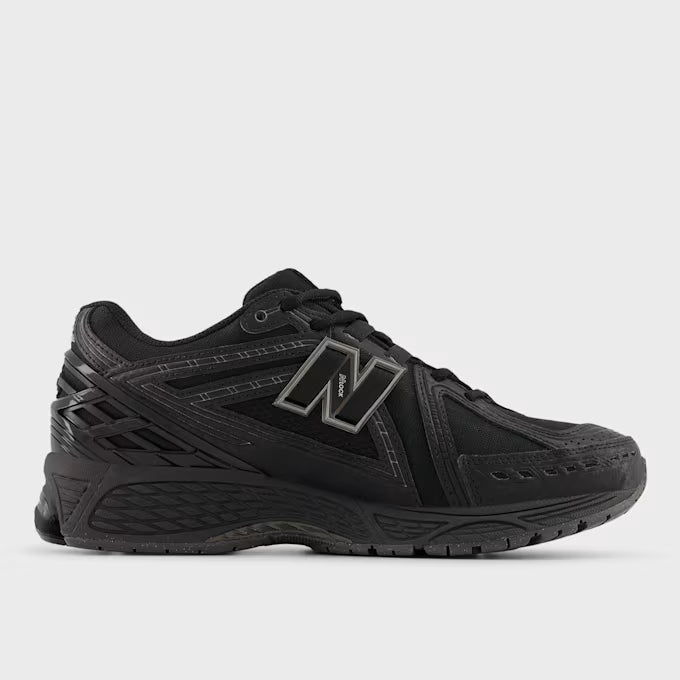 NB 1906R Triple Black