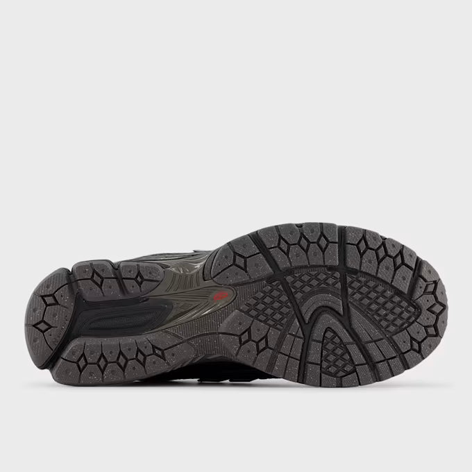 NB 1906R Triple Black